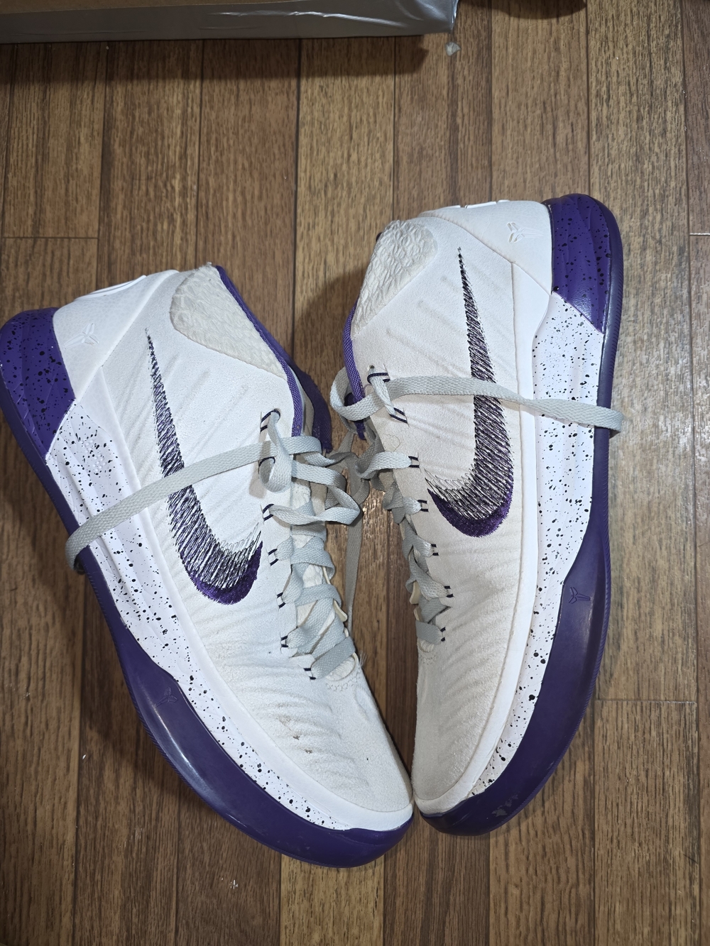 Nike Olkobe Ad Mid White & Purple Basketball Shoes